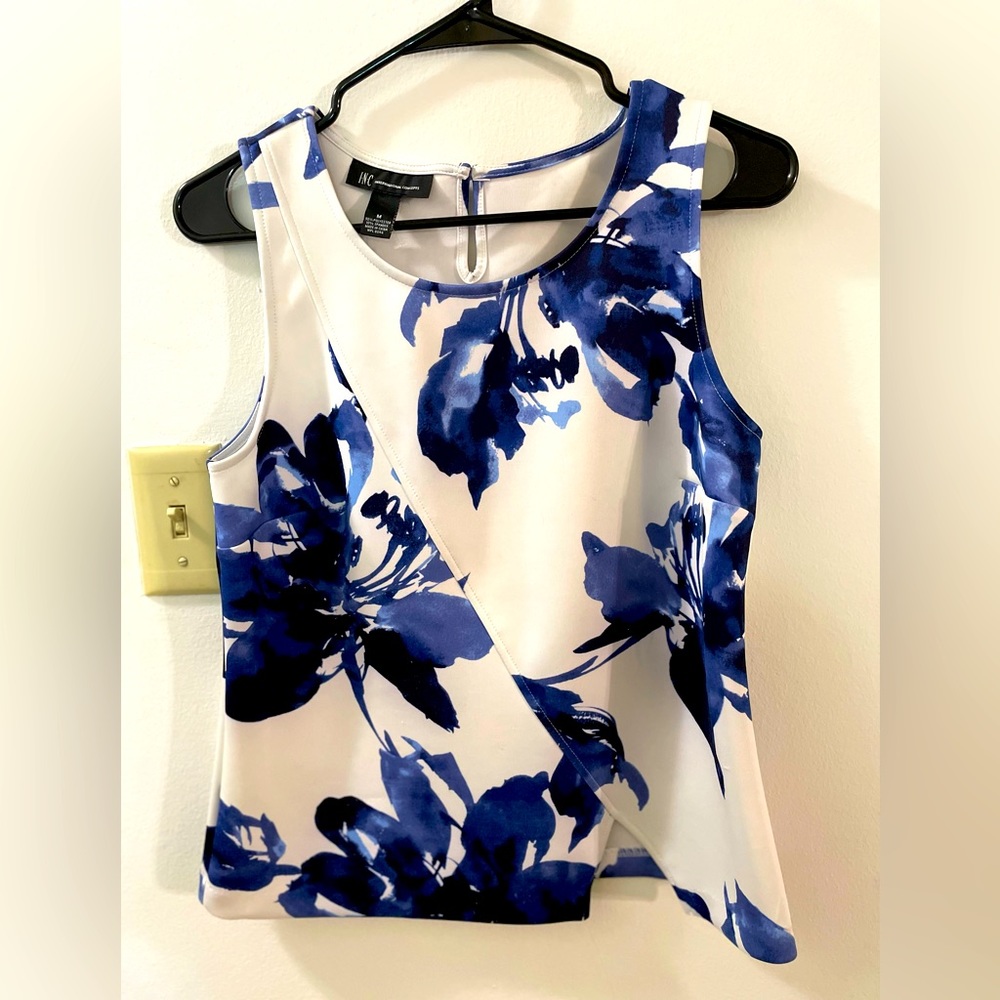 New INC Floral Top Medium